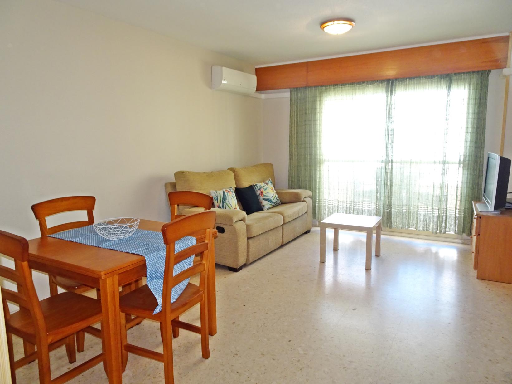 Apartment -
                                      Gandia -
                                      2 bedrooms -
                                      5 persons