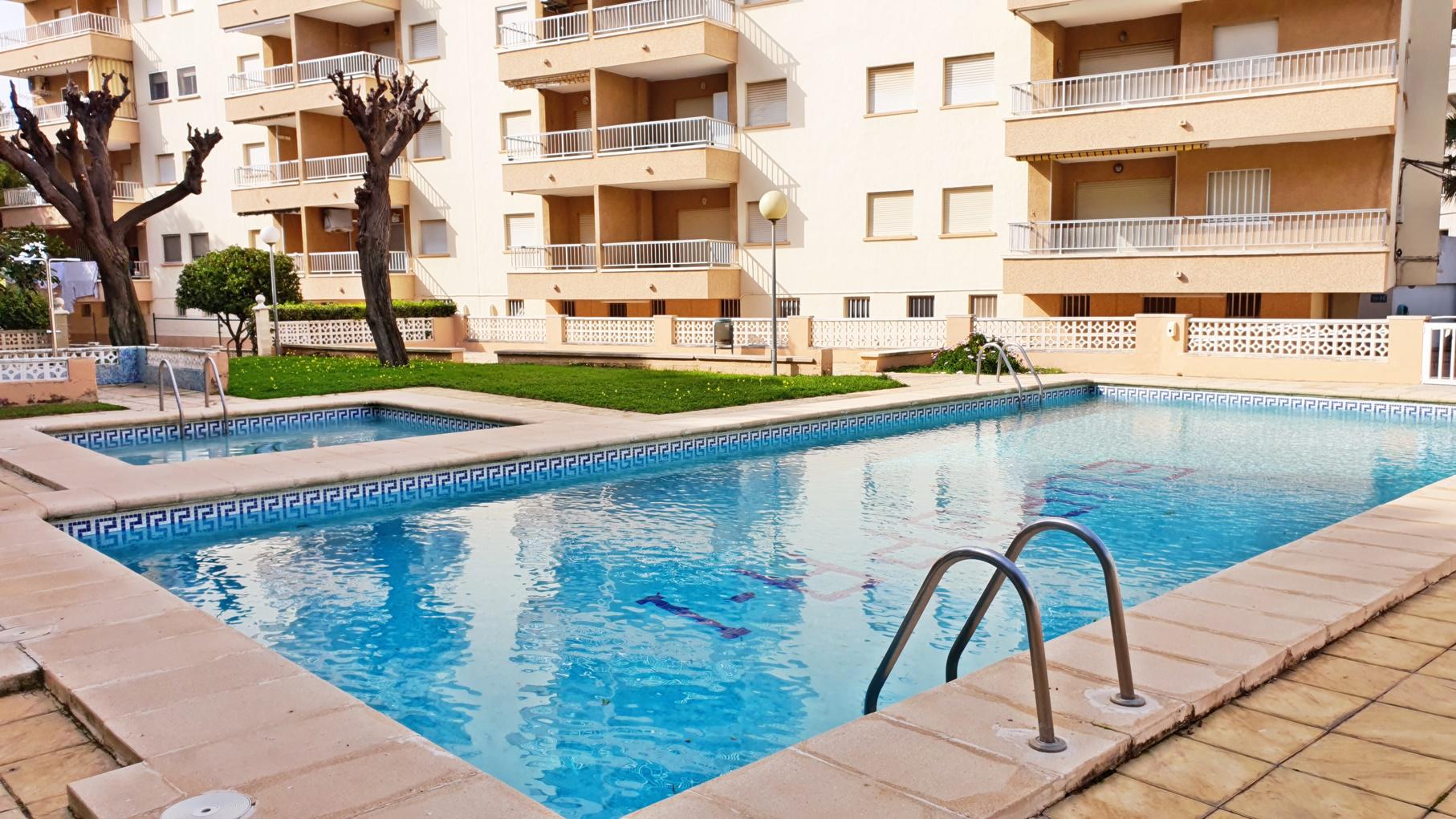 EUR - A9I - apartamentosyplayas.es