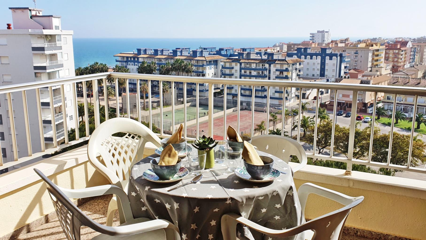 Apartment -
                        Miramar -
                        2 bedrooms -
                        5 persons