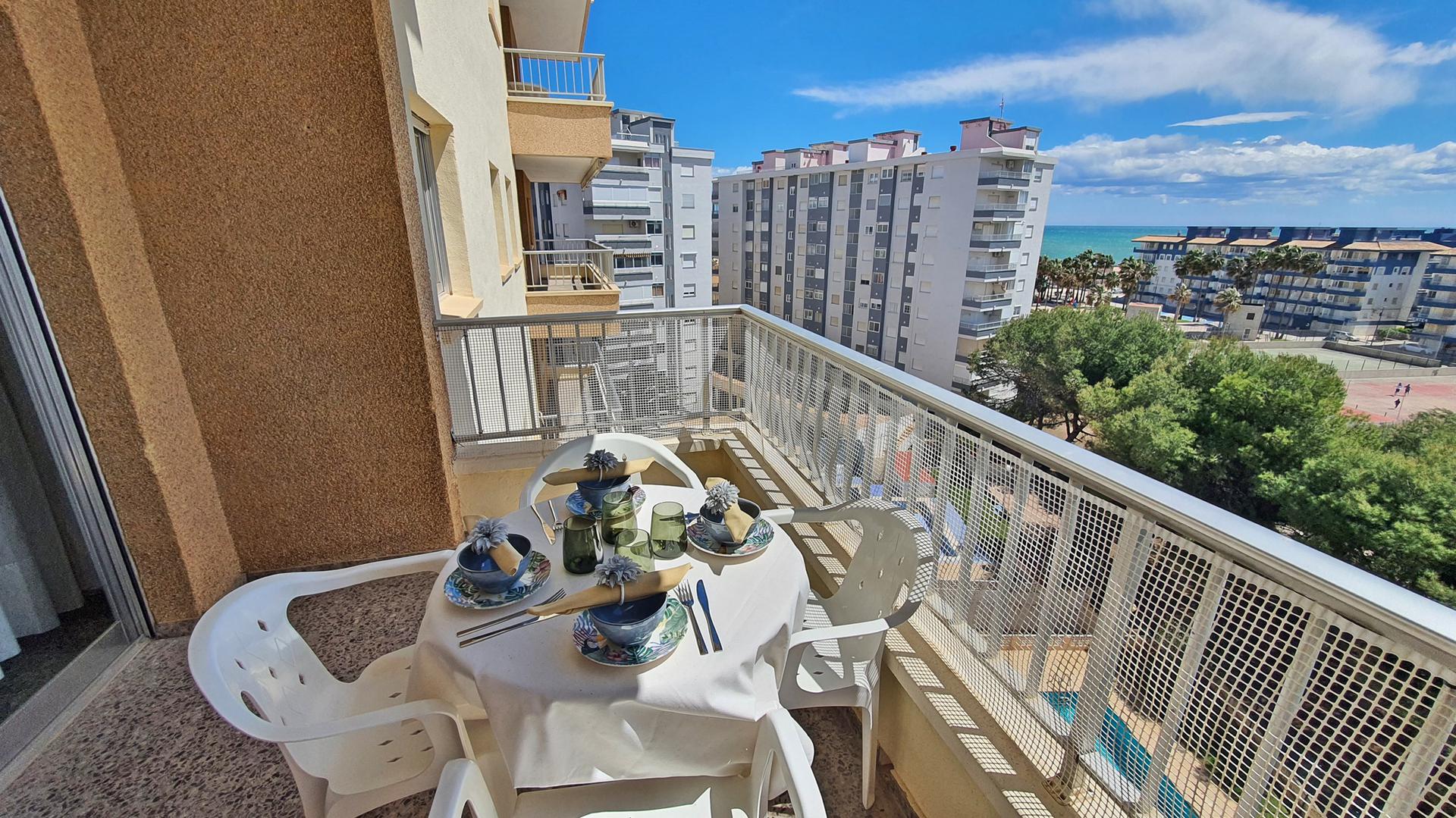 Apartment -
                        Miramar -
                        2 bedrooms -
                        5 persons