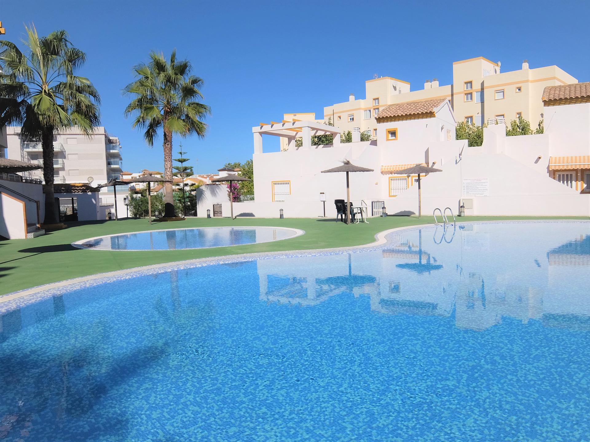 Apartment -
                        Oliva -
                        3 bedrooms -
                        6 persons